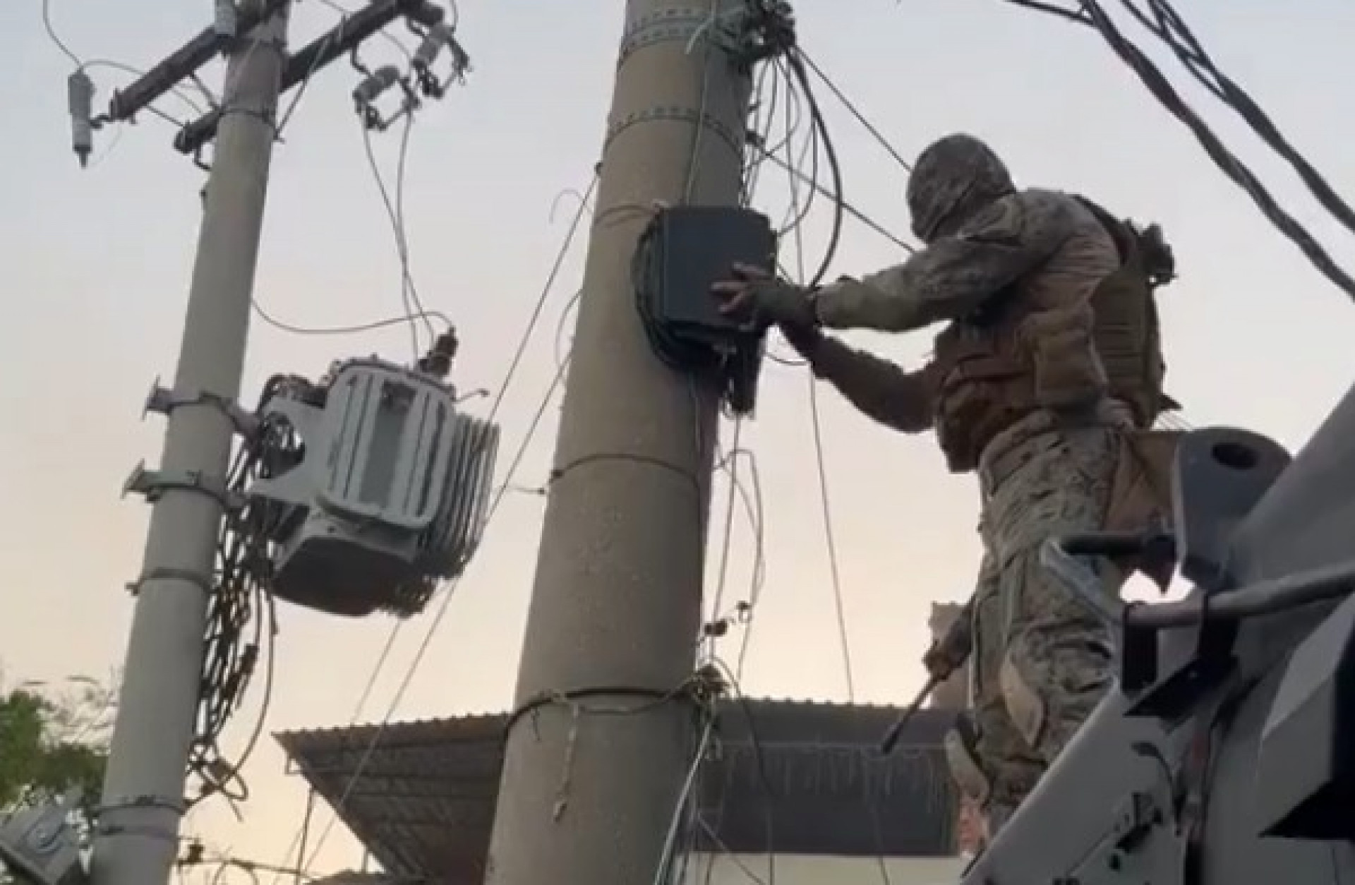 Agentes do Bope atuam na comunidade do Juramento, em Vicente de Carvalho - Reprodução / Redes Sociais