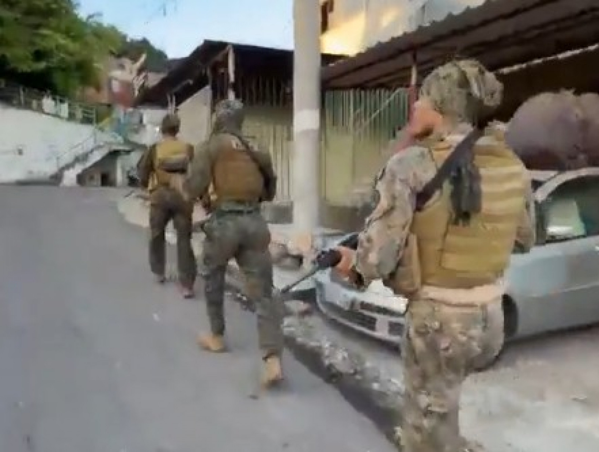 Agentes do Bope atuam na comunidade do Juramento, em Vicente de Carvalho - Reprodução / Redes Sociais