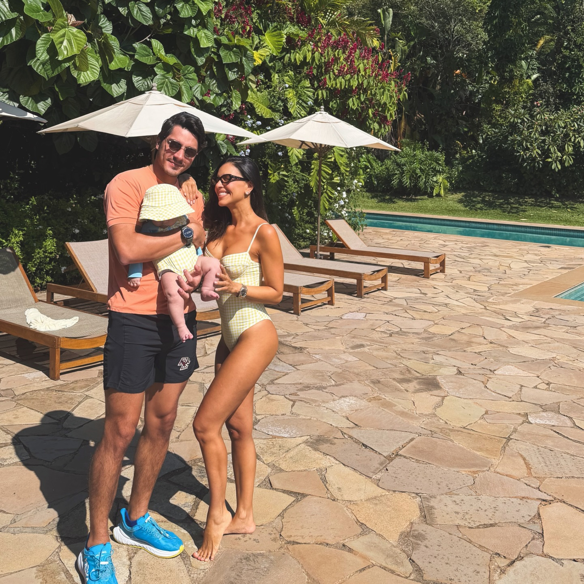 Mariana Rios divide registros com o filho em dia de sol e descanso - Reprodução Instagram