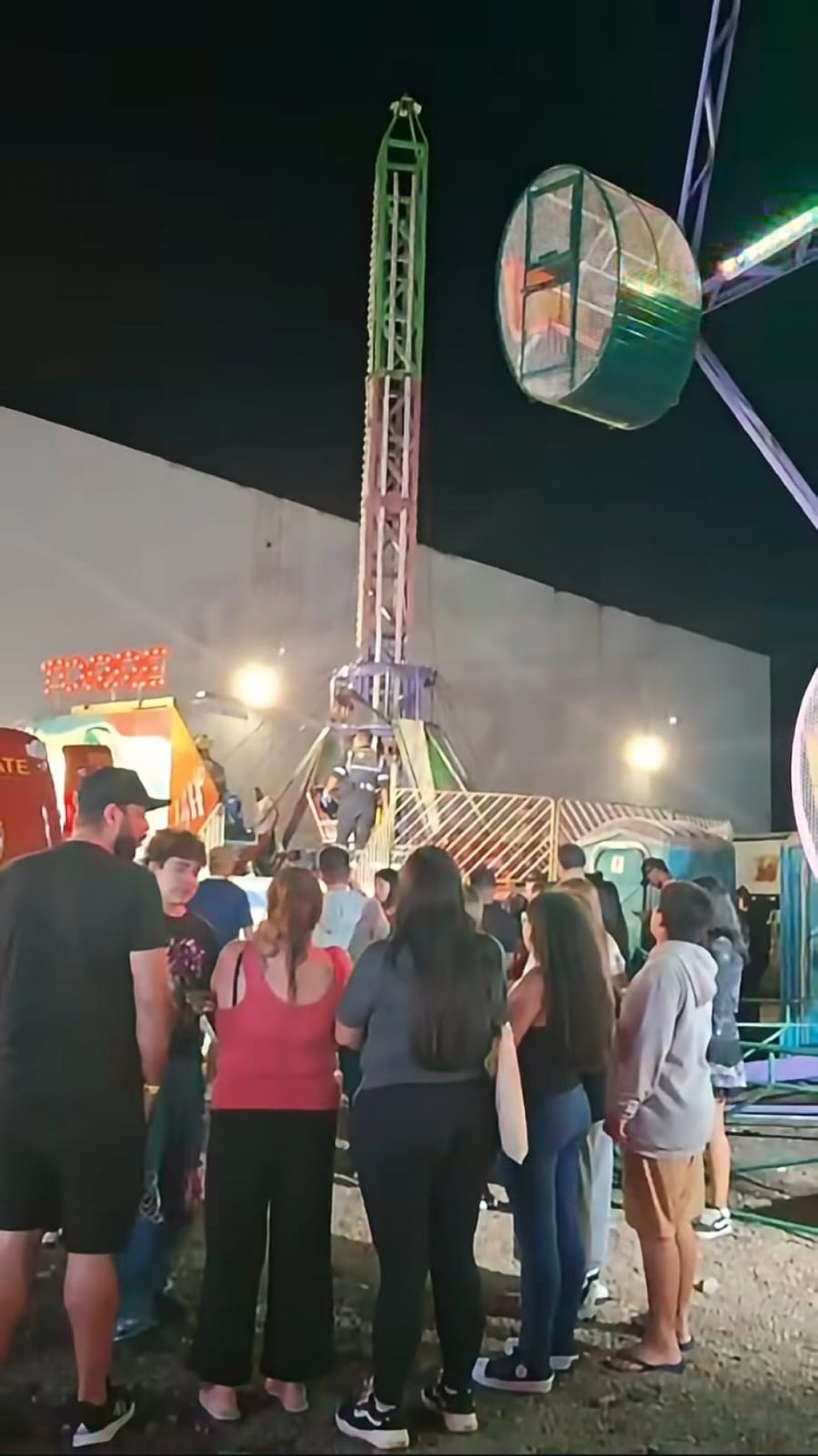 RS: Acidente com brinquedo deixa 11 feridos em parque de diversões