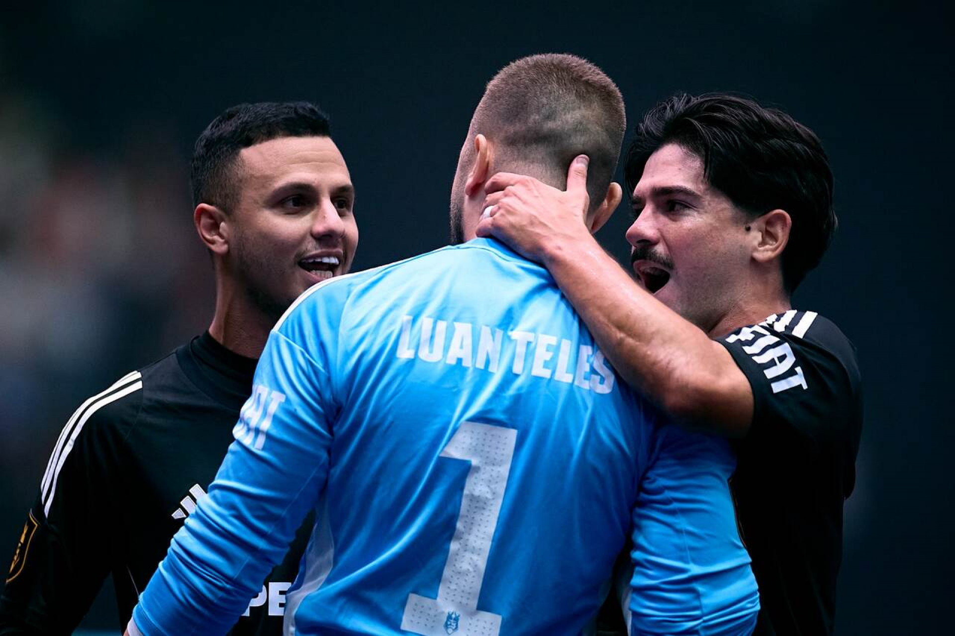 Dibrados vence e deixa atual campe&atilde;o da Kings League por um fio