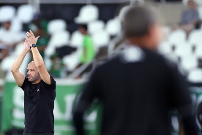 Franclim Carvalho valoriza evolução do sistema defensivo e celebra primeira vitória em casa