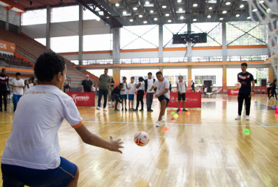 Niterói inicia distribuição de mais de 11 mil materiais esportivos para escolas da rede municipal