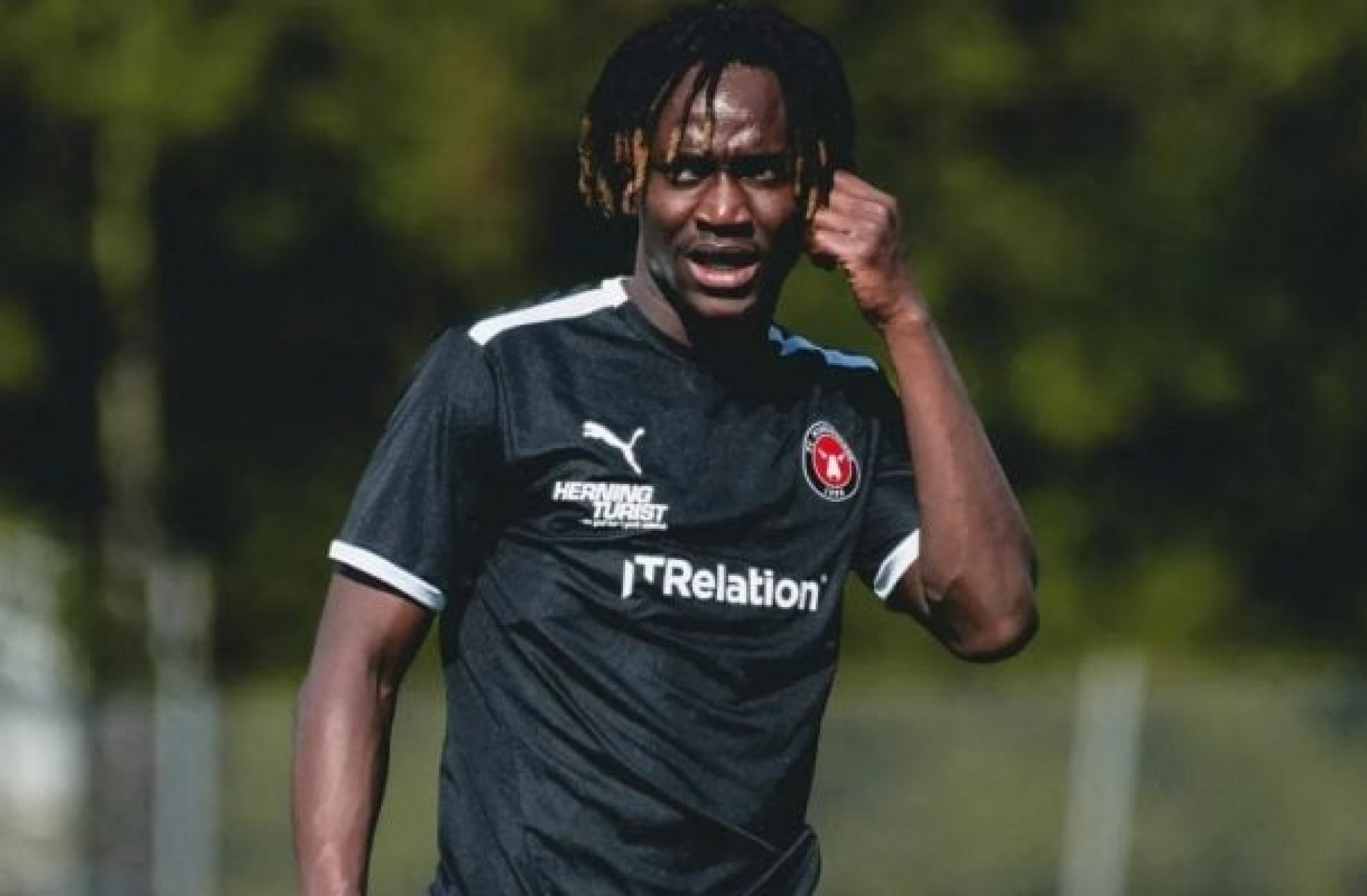 Trag&eacute;dia! Jogador &eacute; esfaqueado e fica em coma induzido