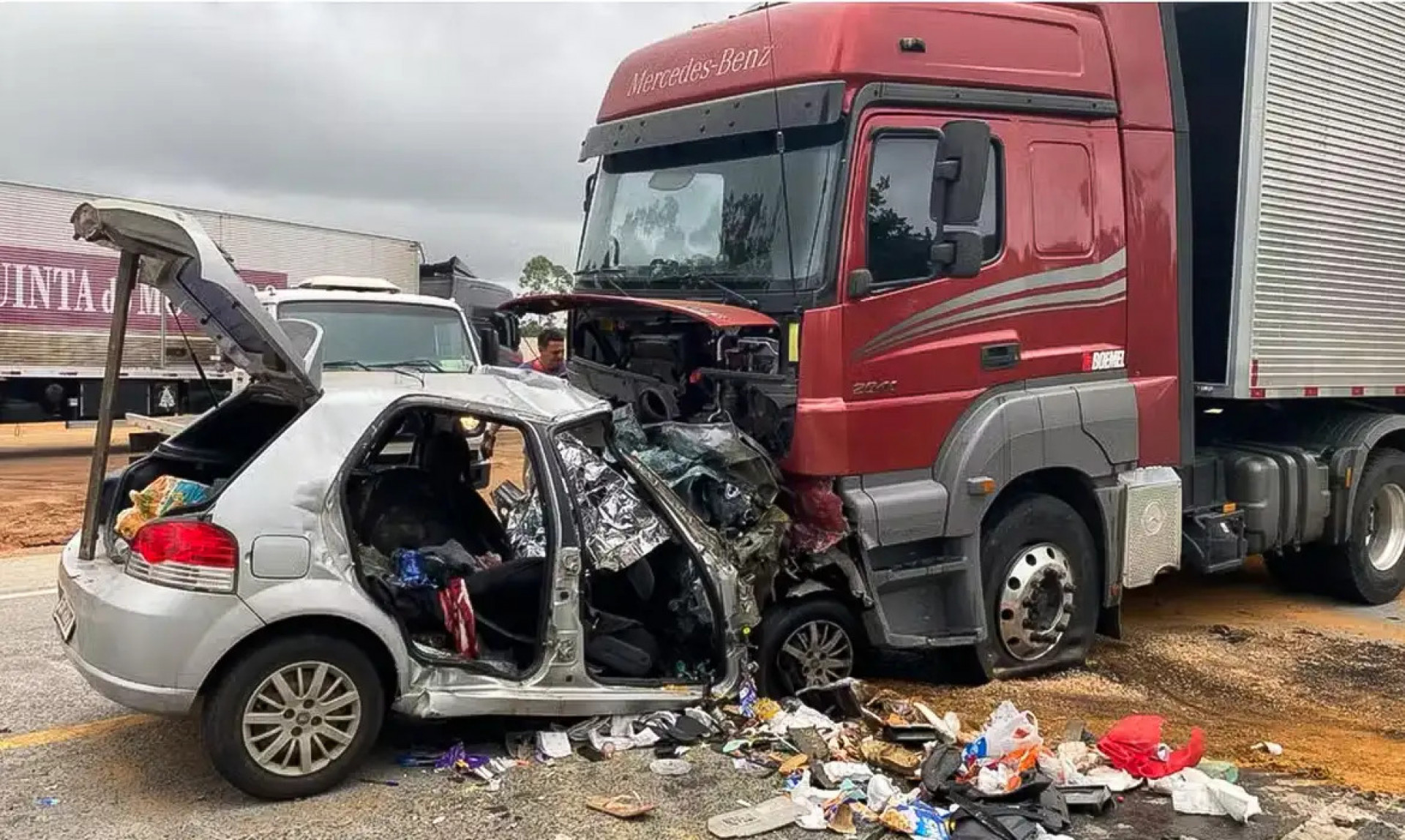 Seis pessoas da mesma família morrem em um acidente em MG