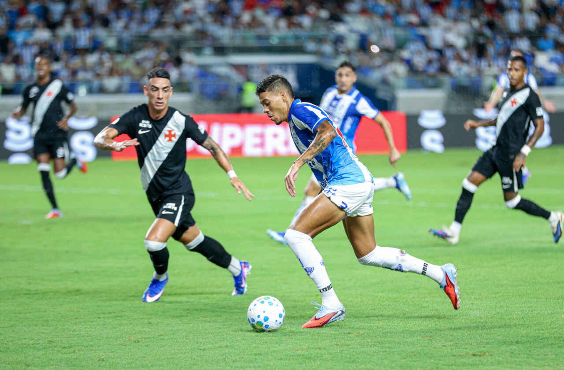 Spinelli decide, Vasco vence Paysandu e abre vantagem na Copa do Brasil