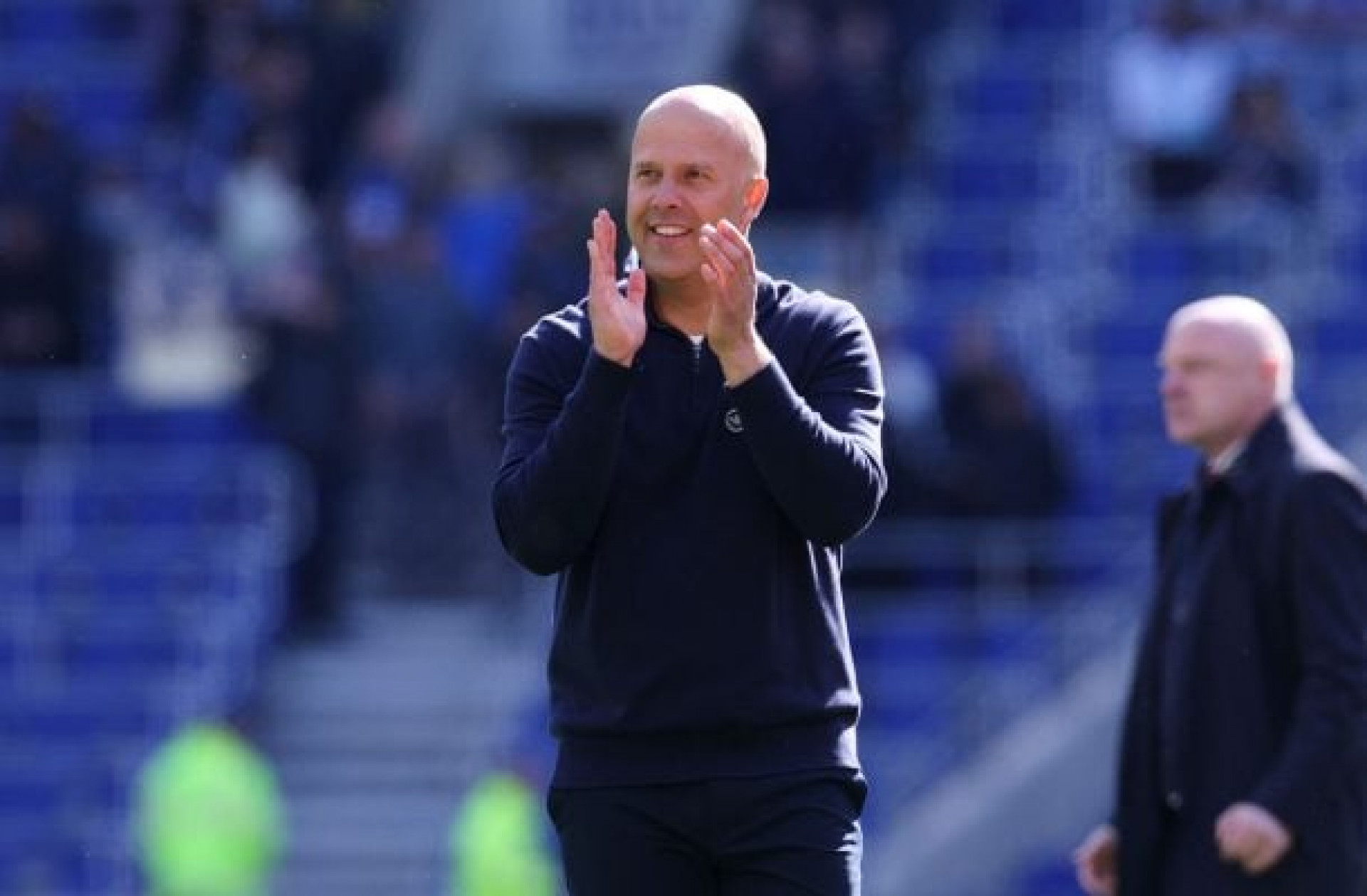 Liverpool define futuro de Arne Slot