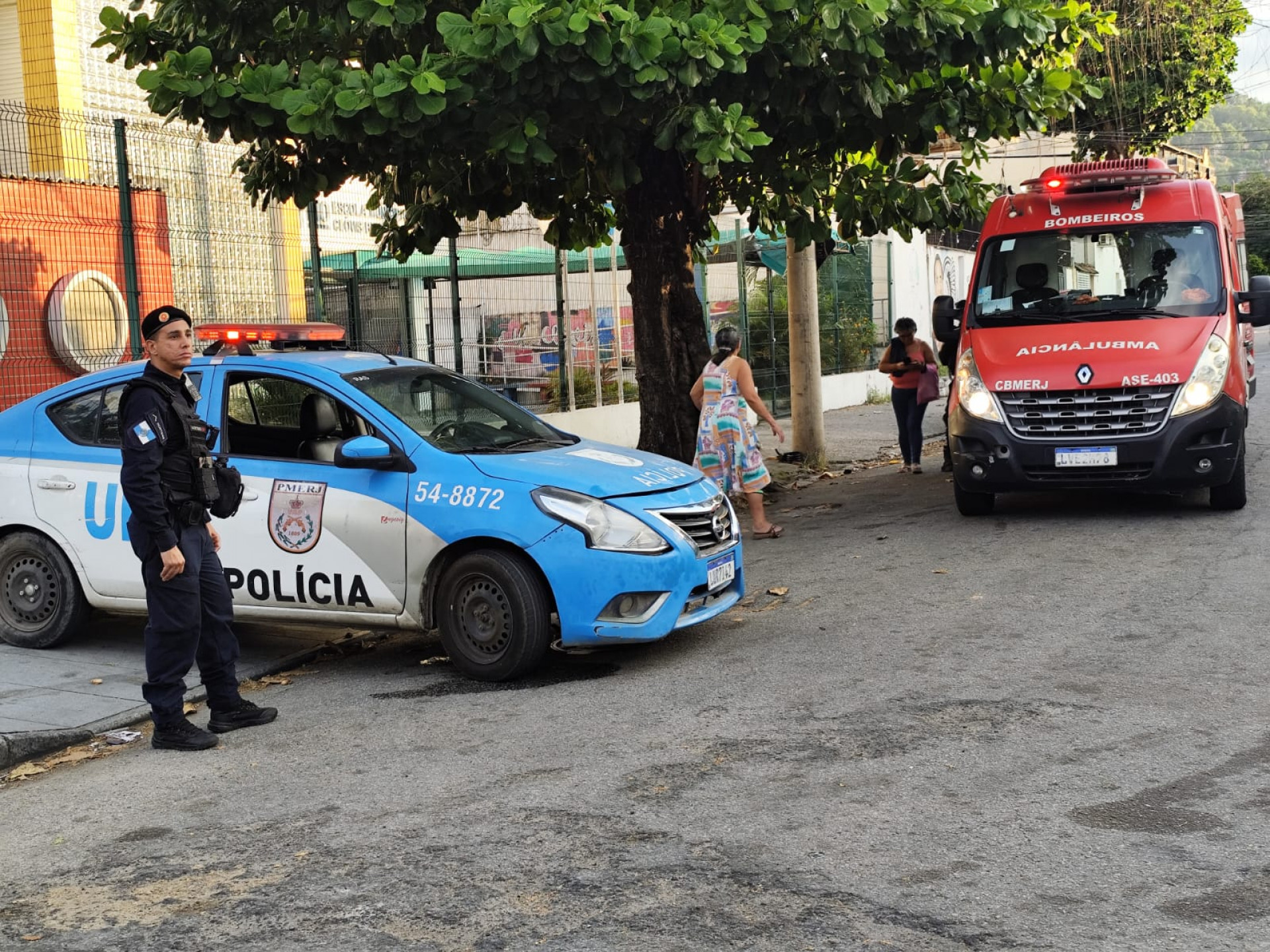 Tentativa de assalto aconteceu na Rua Antônio Rêgo, em Olaria - Érica Martin / Agência O Dia