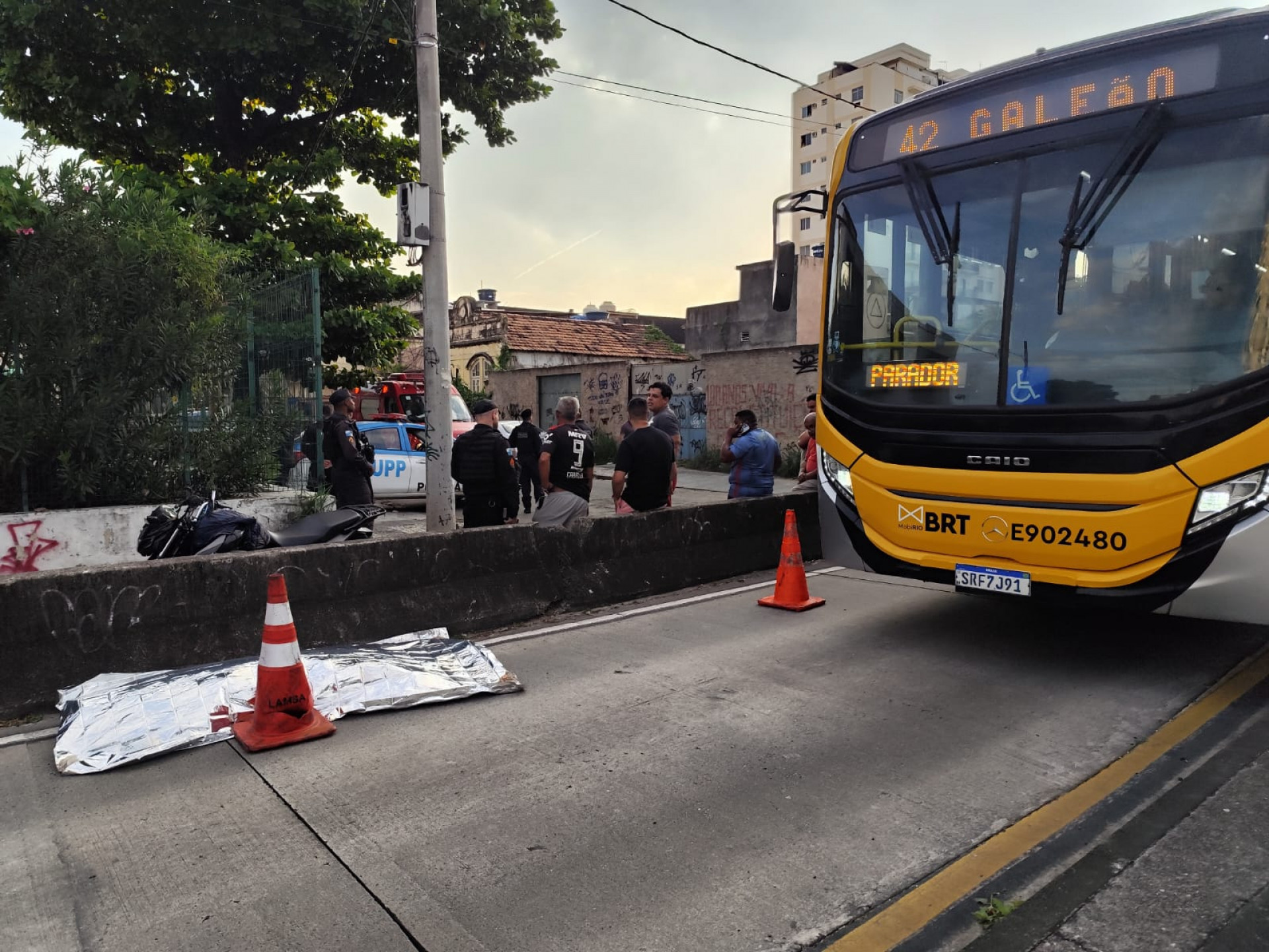 Tentativa de assalto aconteceu na Rua Antônio Rêgo, em Olaria - Érica Martin / Agência O Dia