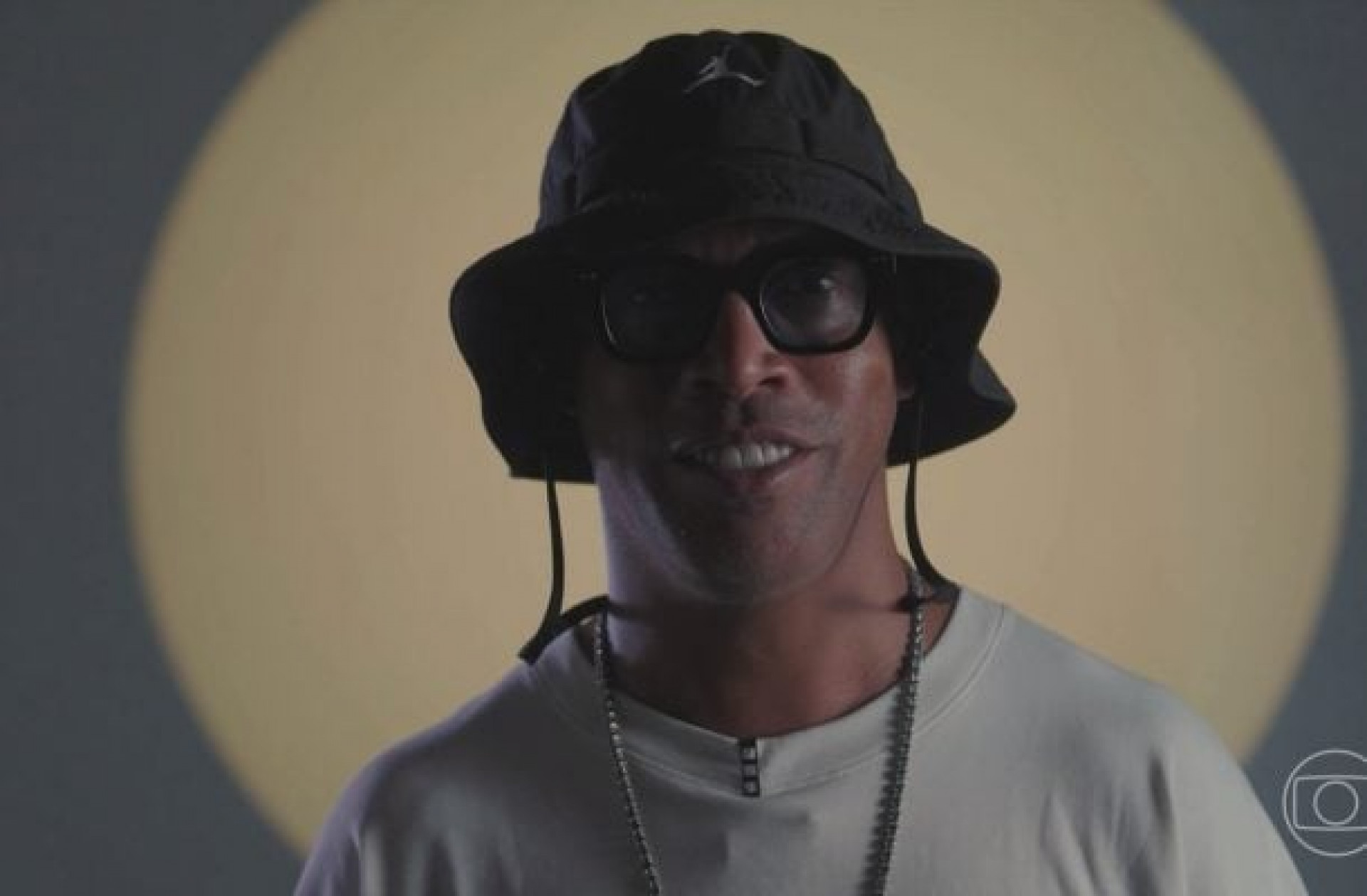 S&eacute;rie sobre Ronaldinho Ga&uacute;cho bomba e chega ao primeiro lugar na Netflix