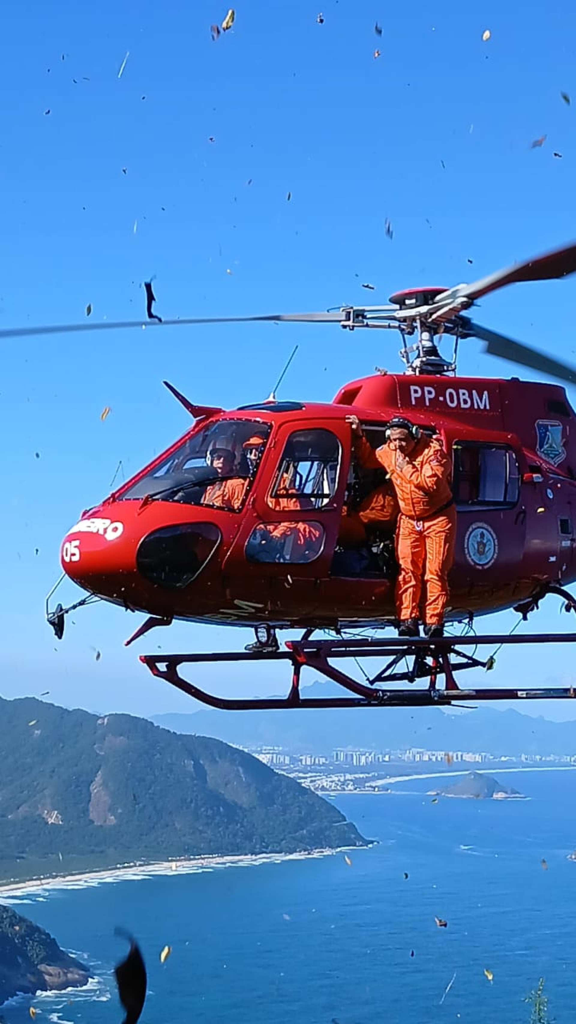 Turista precisou ser resgatado pelo helicóptero do Grupamento de Operações Aéreas