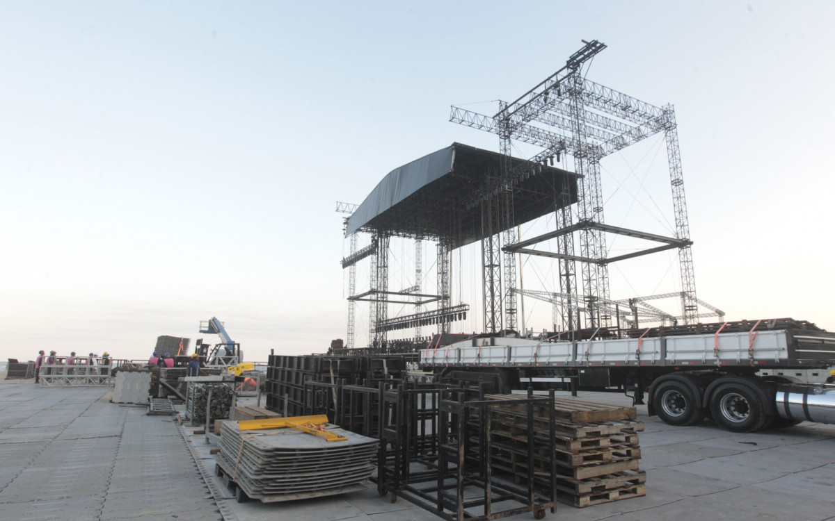 Montagem do palco para o megashow da cantora Shakira, a Loba
