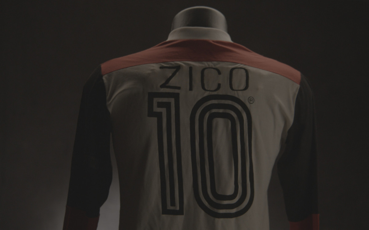 Camisa do Flamengo no Mundial de Clubes de 1981 &eacute; a &uacute;nica de jogo com o nome de Zico nas costas - Divulga&ccedil;&atilde;o