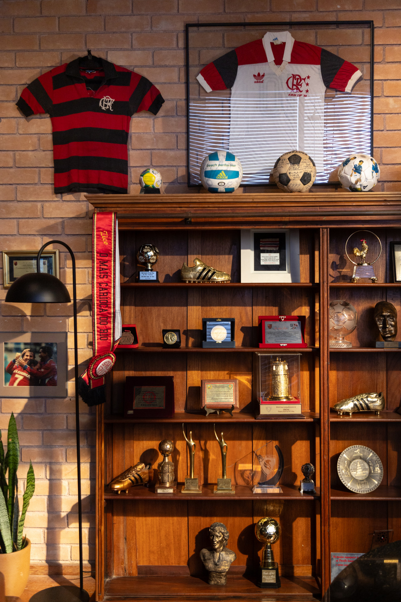 Ao todo, são quase 2 mil itens guardados pelo Galinho de Quintino - Divulgação / Peter Wrede