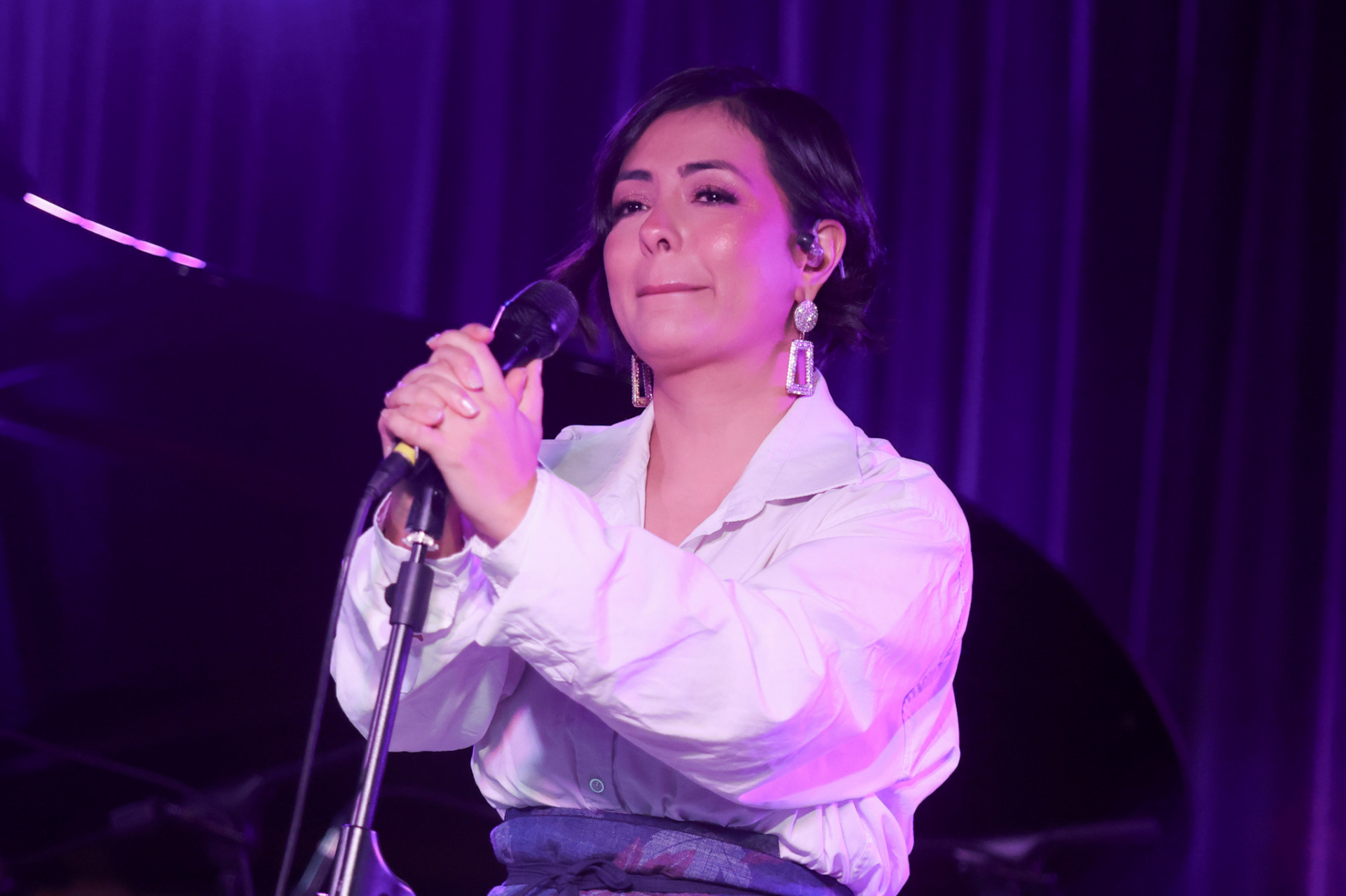 Li Martins se emociona em show - Lucas Ramos / Brazil News