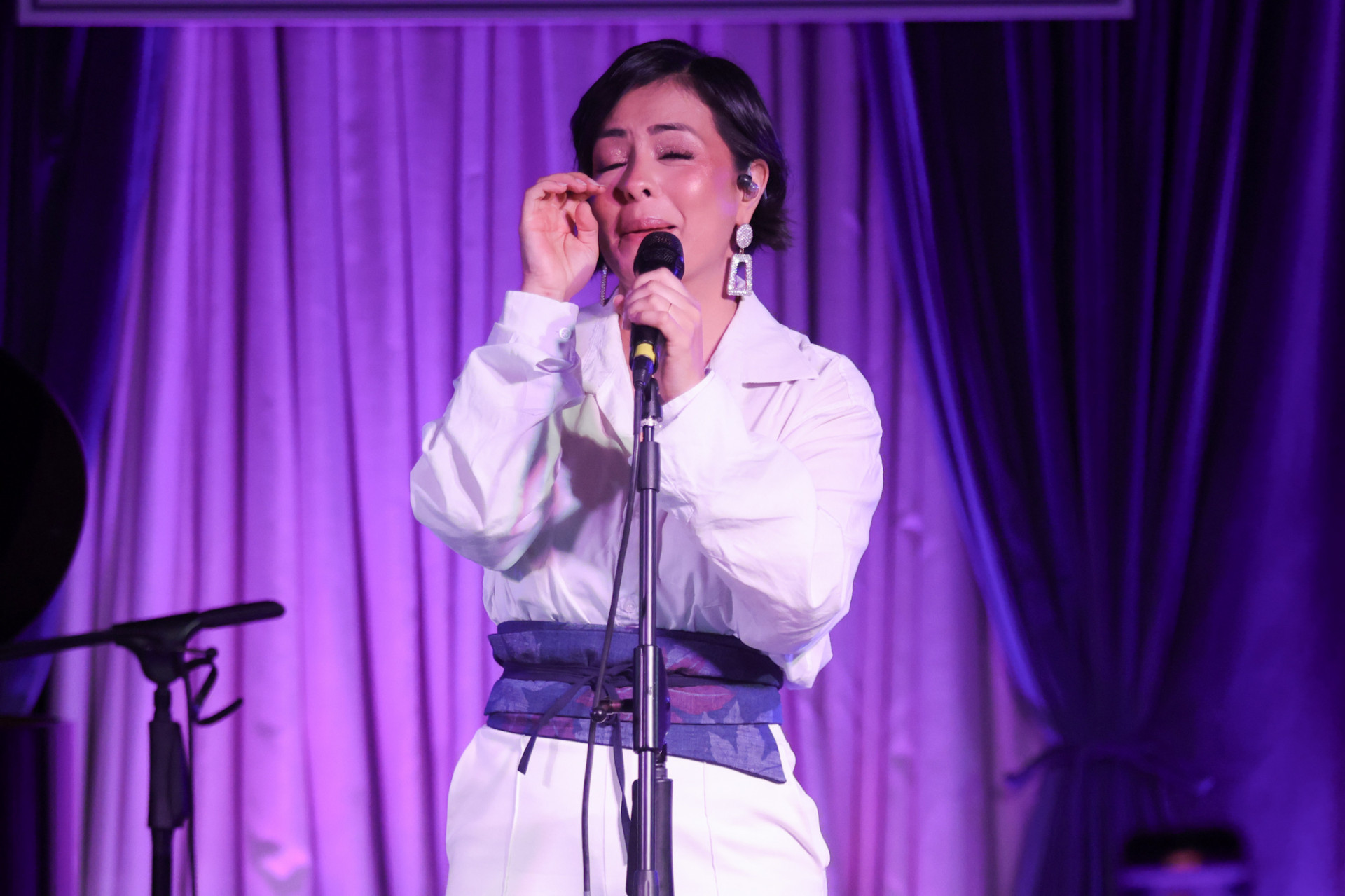 Li Martins se emociona em show - Lucas Ramos / Brazil News