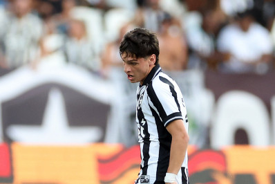 Montoro se destaca no meio e é elogiado por atuação contra Chapecoense