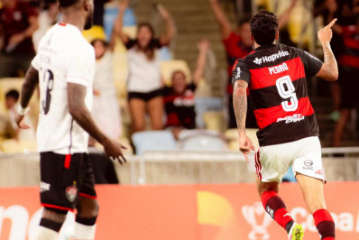 Flamengo supera o Vitória no Maracanã e abre vantagem na Copa do Brasil