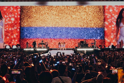 Contagem regressiva! Montagem do palco para show de Shakira avança e aquece clima de Copacabana