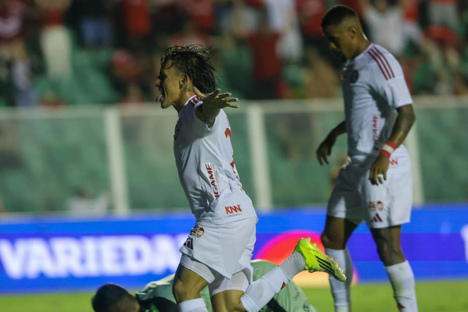 Pezzolano prioriza resultados no Internacional e desabafa: “Mudei para n&atilde;o ser demitido”