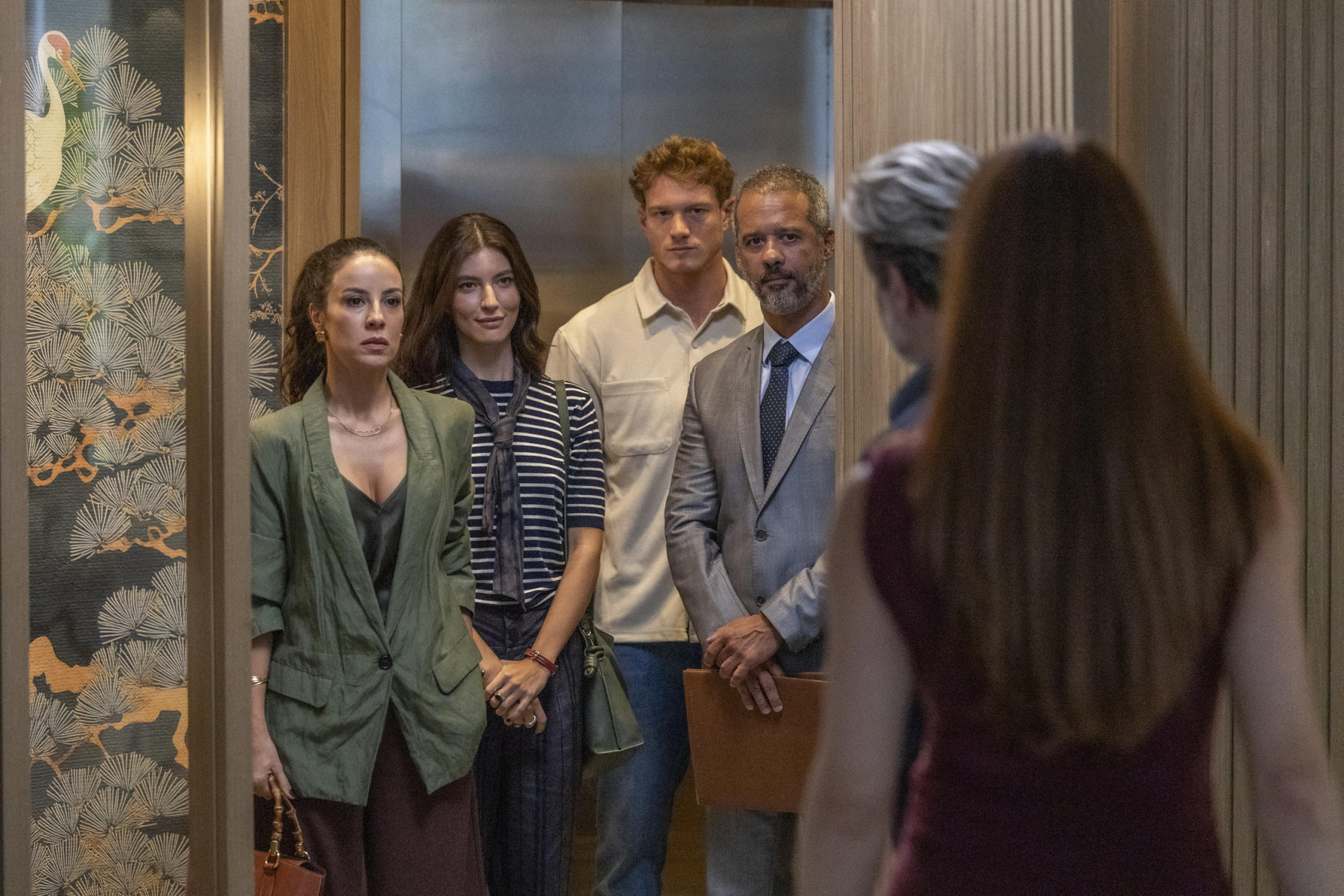 Ferette e Arminda são despejados da mansão  - Globo/ Beatriz Damy