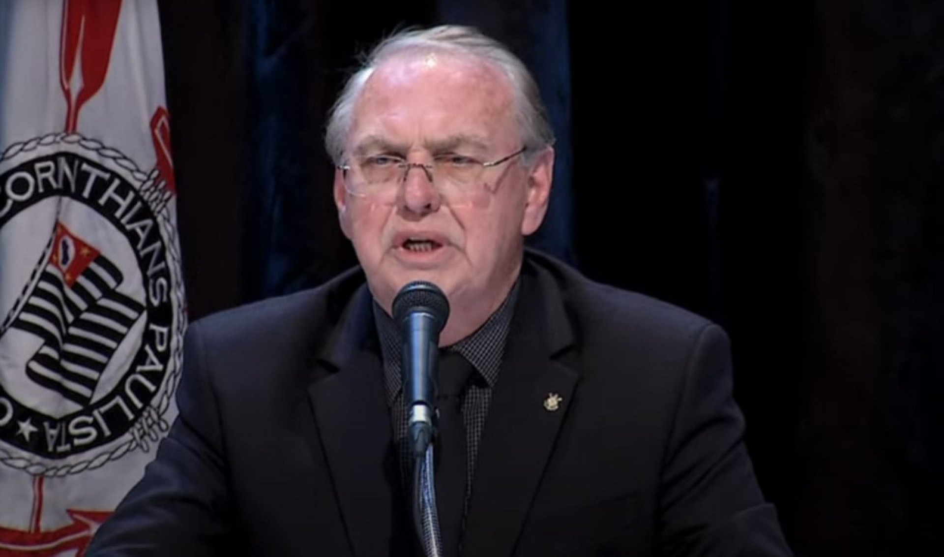 Corinthians encerra 2025 com d&eacute;ficit de R$ 143,4 milh&otilde;es; d&iacute;vida bruta cai