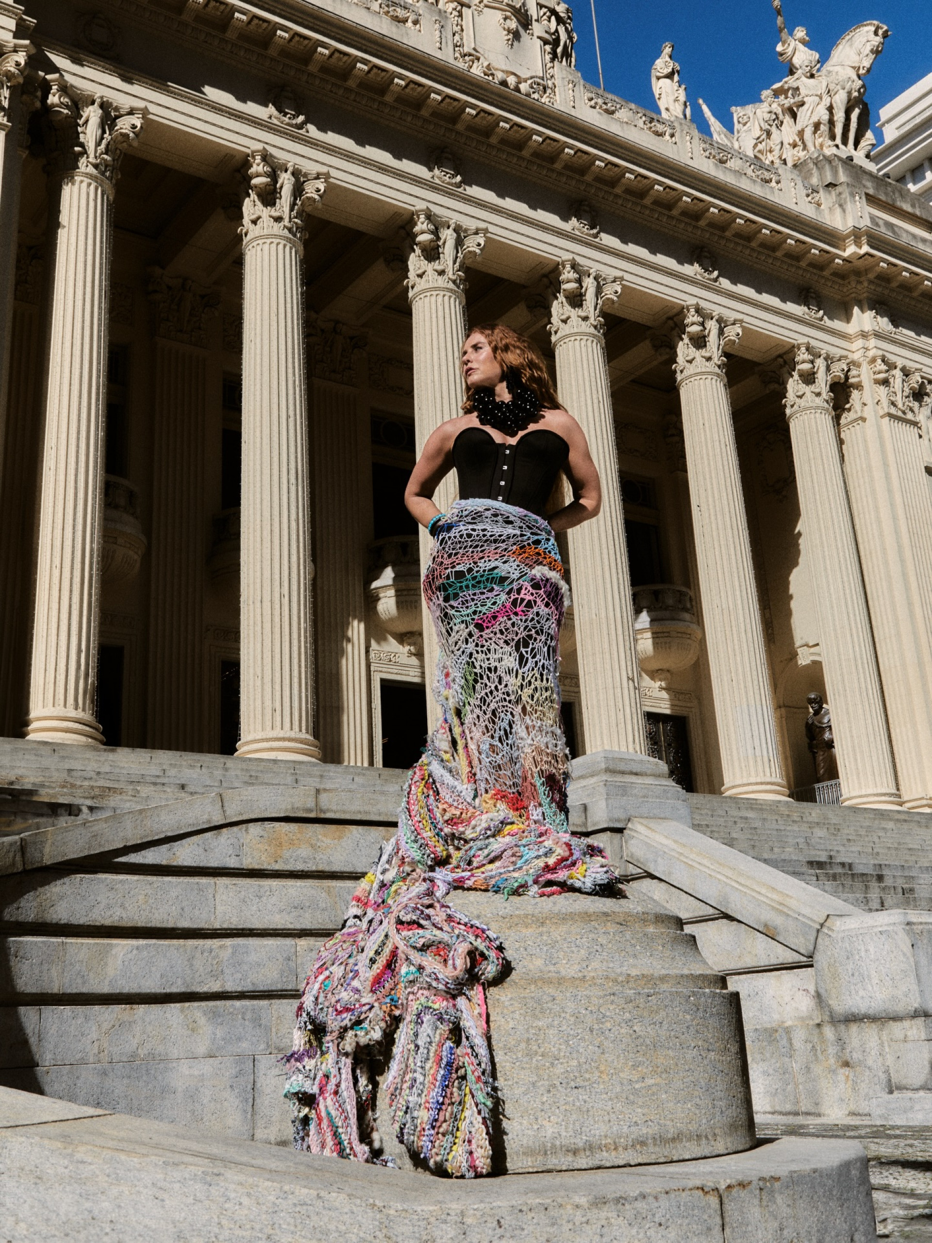 Paolla Oliveira aposta em poses de modelo em novo ensaio e arranca elogios: 'Parece uma miragem' - Reprodução Instagram