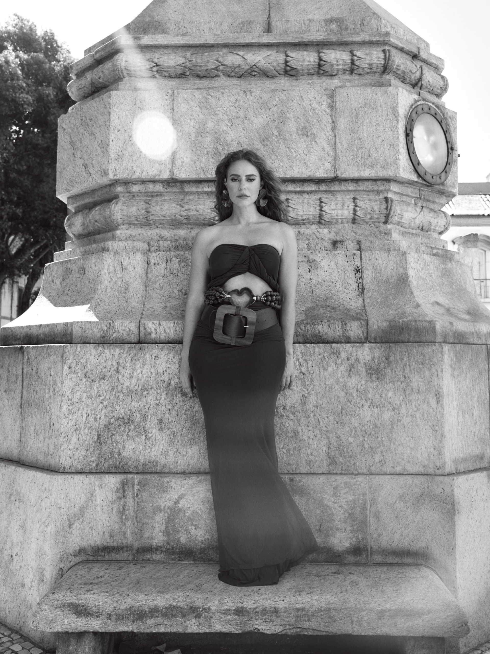 Paolla Oliveira aposta em poses de modelo em novo ensaio e arranca elogios: 'Parece uma miragem' - Reprodução Instagram