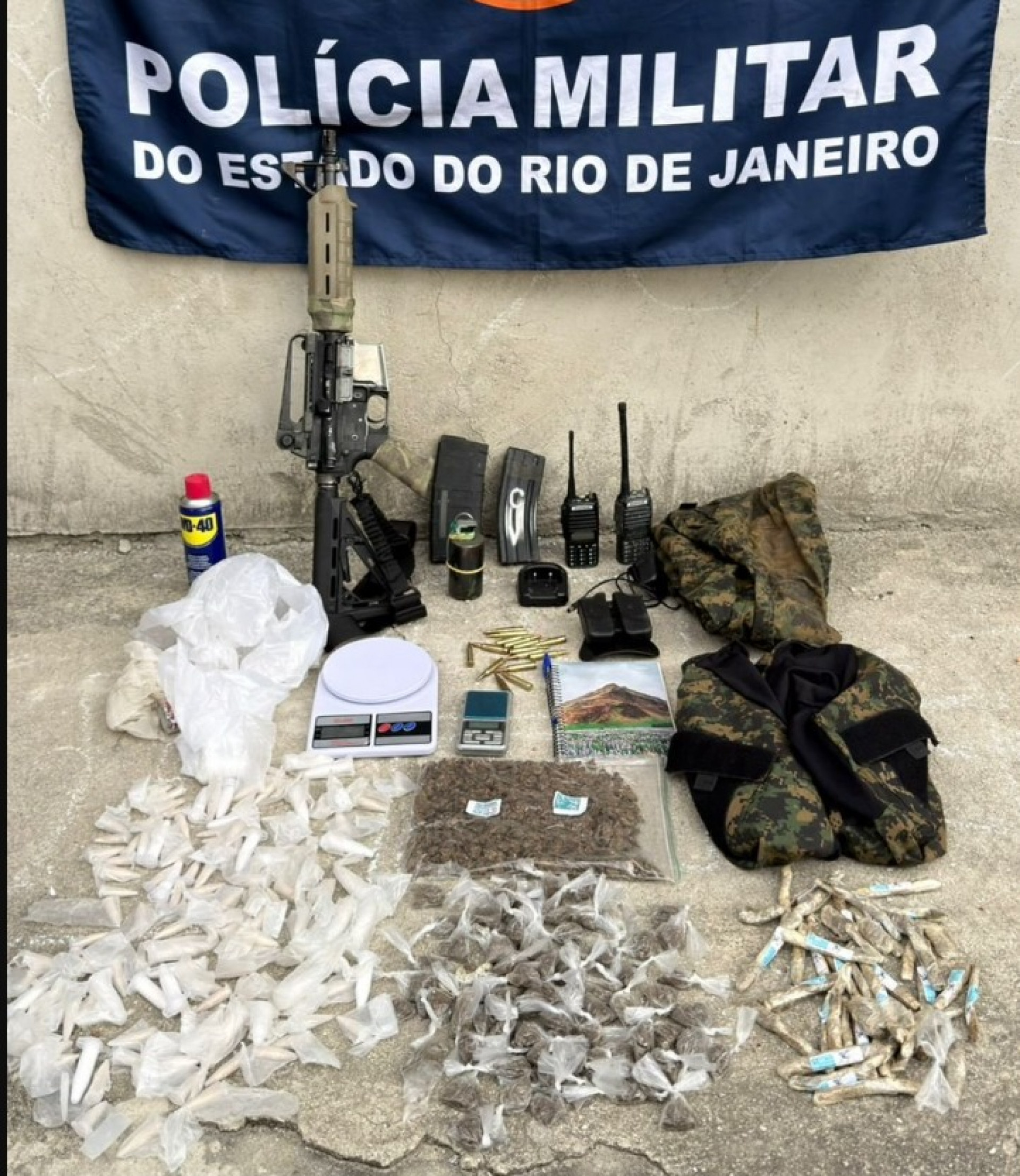 Material apreendido pelos agentes do 14º BPM (Bangu)  - Divulgação / PMERJ