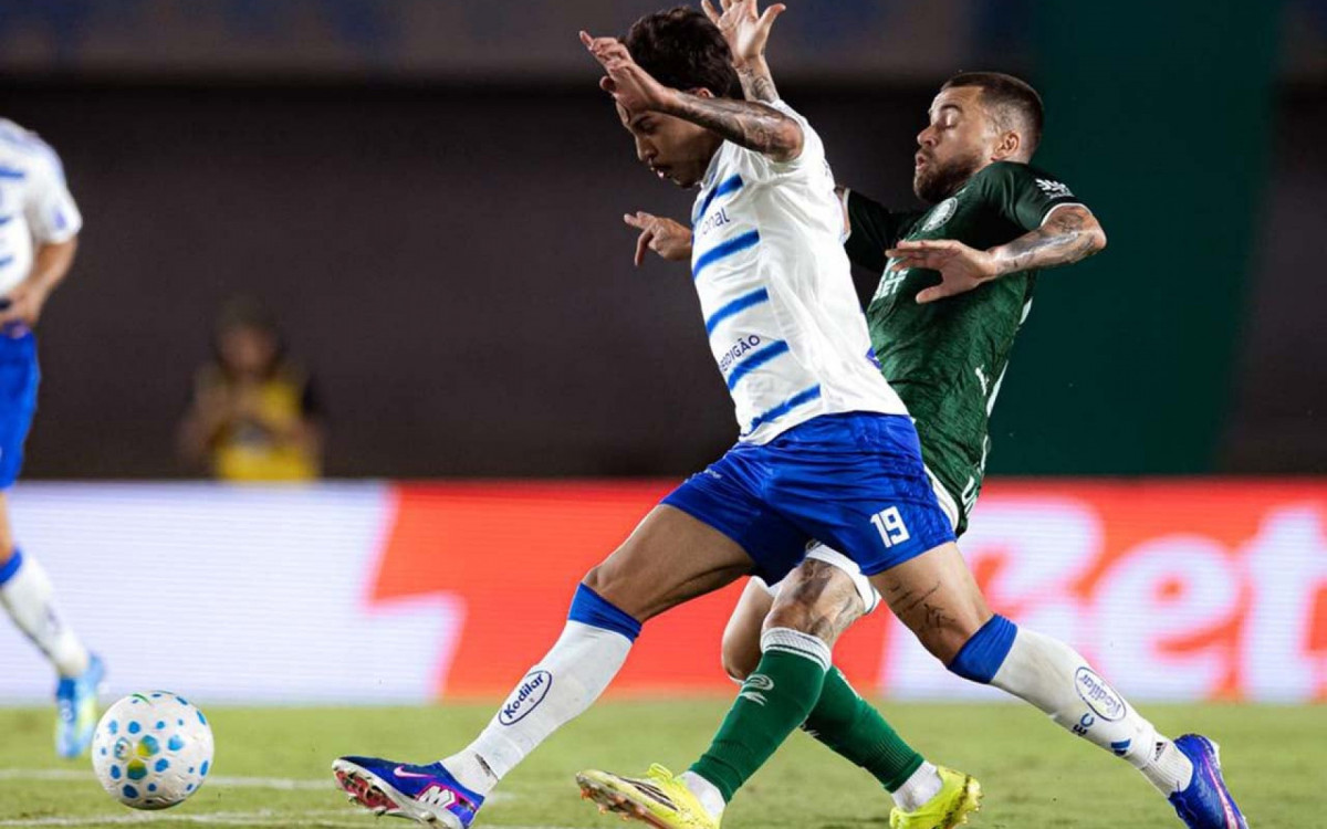 Artur Jorge completa um m&ecirc;s no Cruzeiro com evolu&ccedil;&atilde;o e n&uacute;meros positivos