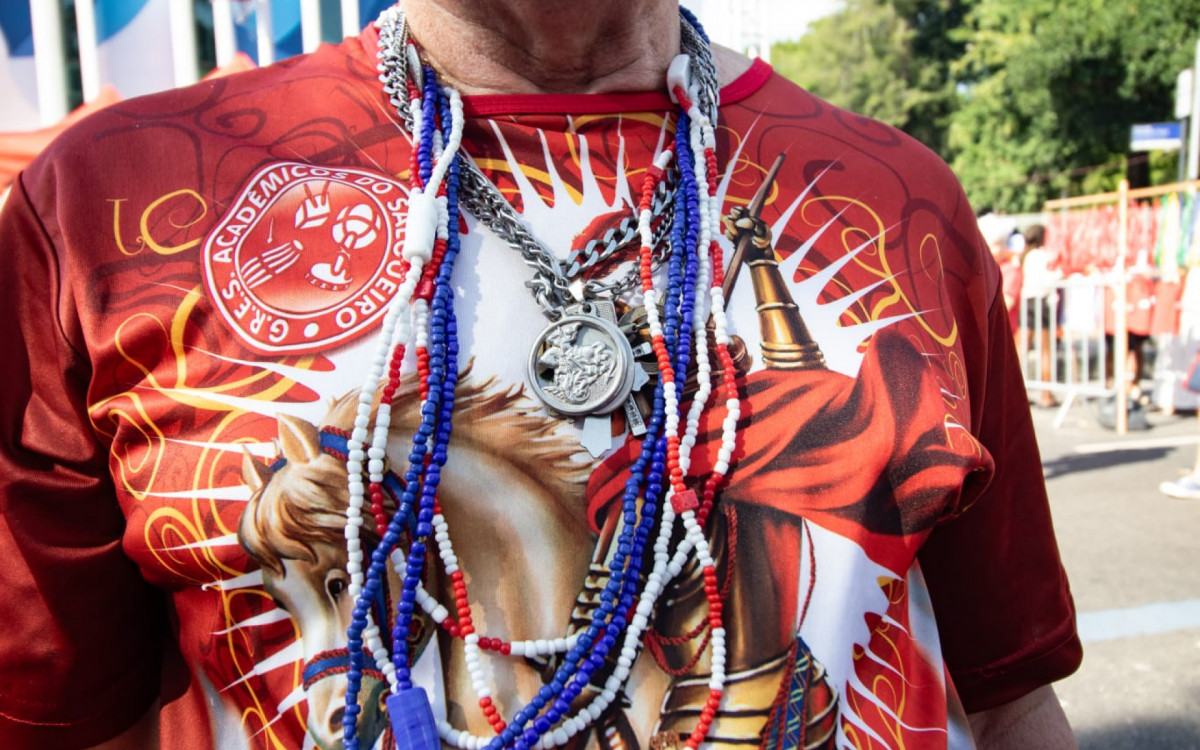 Fi&eacute;is lotaram Santu&aacute;rio de S&atilde;o Jorge no Centro