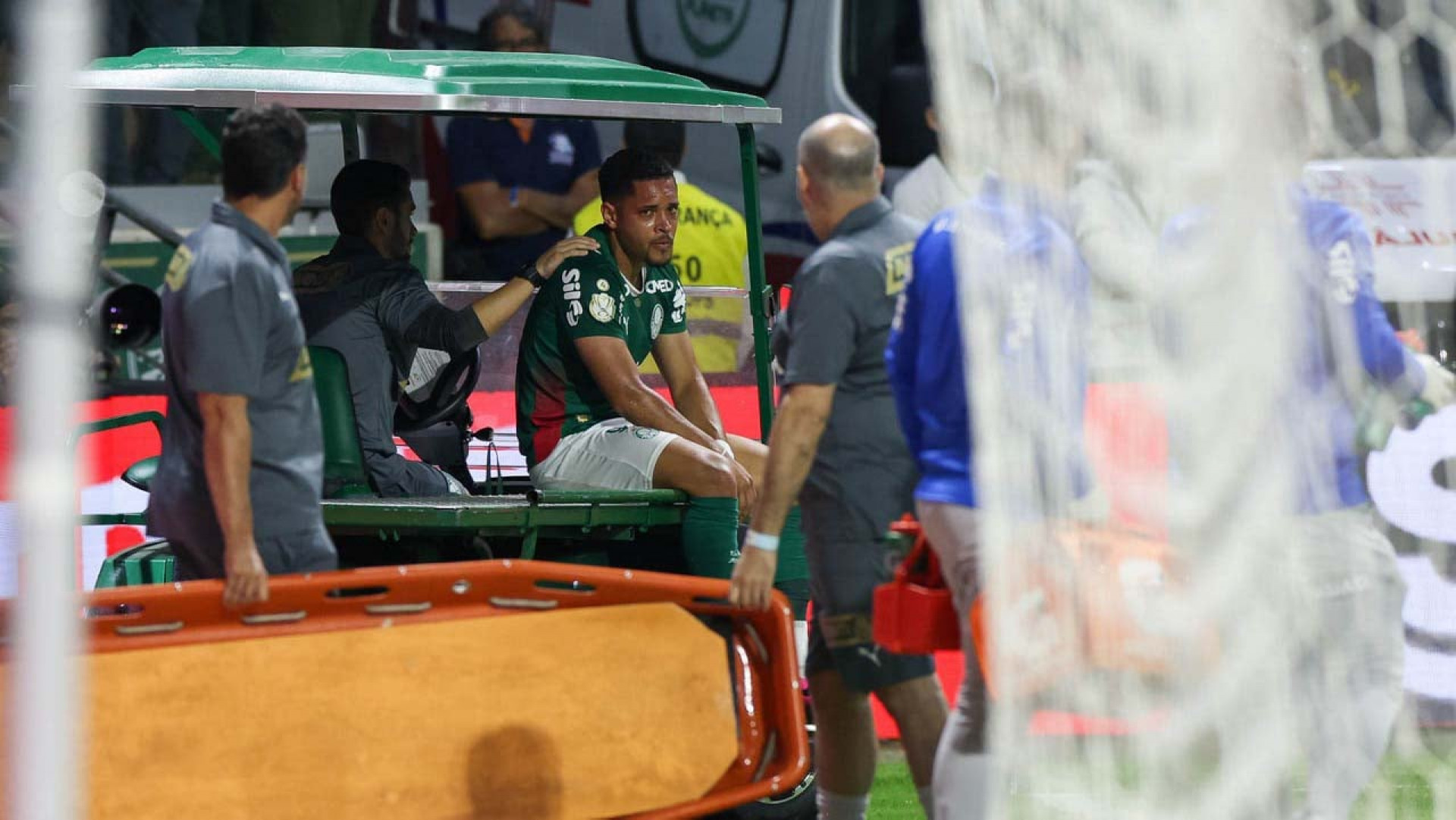 Abel, sobre Roque: “Pela linguagem corporal, n&atilde;o deve ser algo bom”