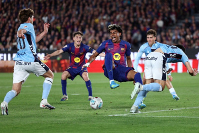 Lamine Yamal sofre lesão muscular e não joga mais pelo Barcelona nesta temporada