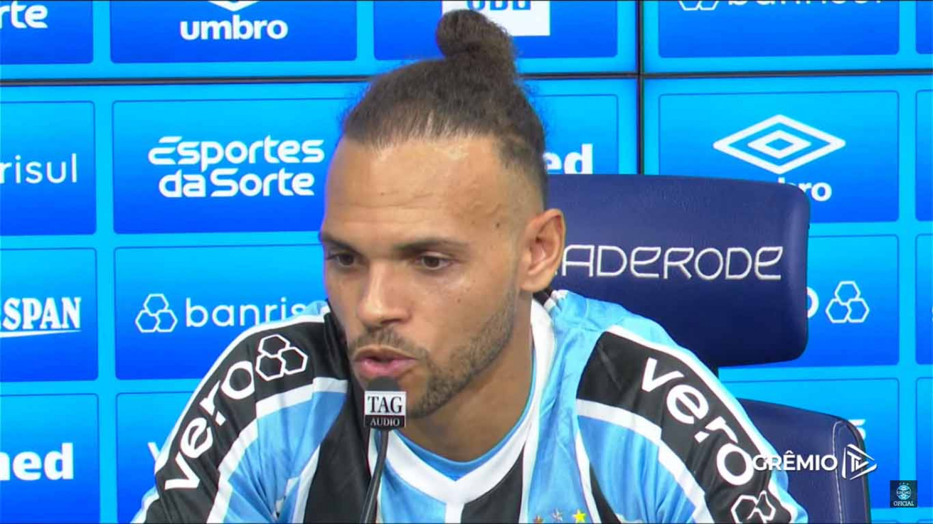 Gr&ecirc;mio ajusta folha salarial e prepara cortes para reduzir custos na temporada