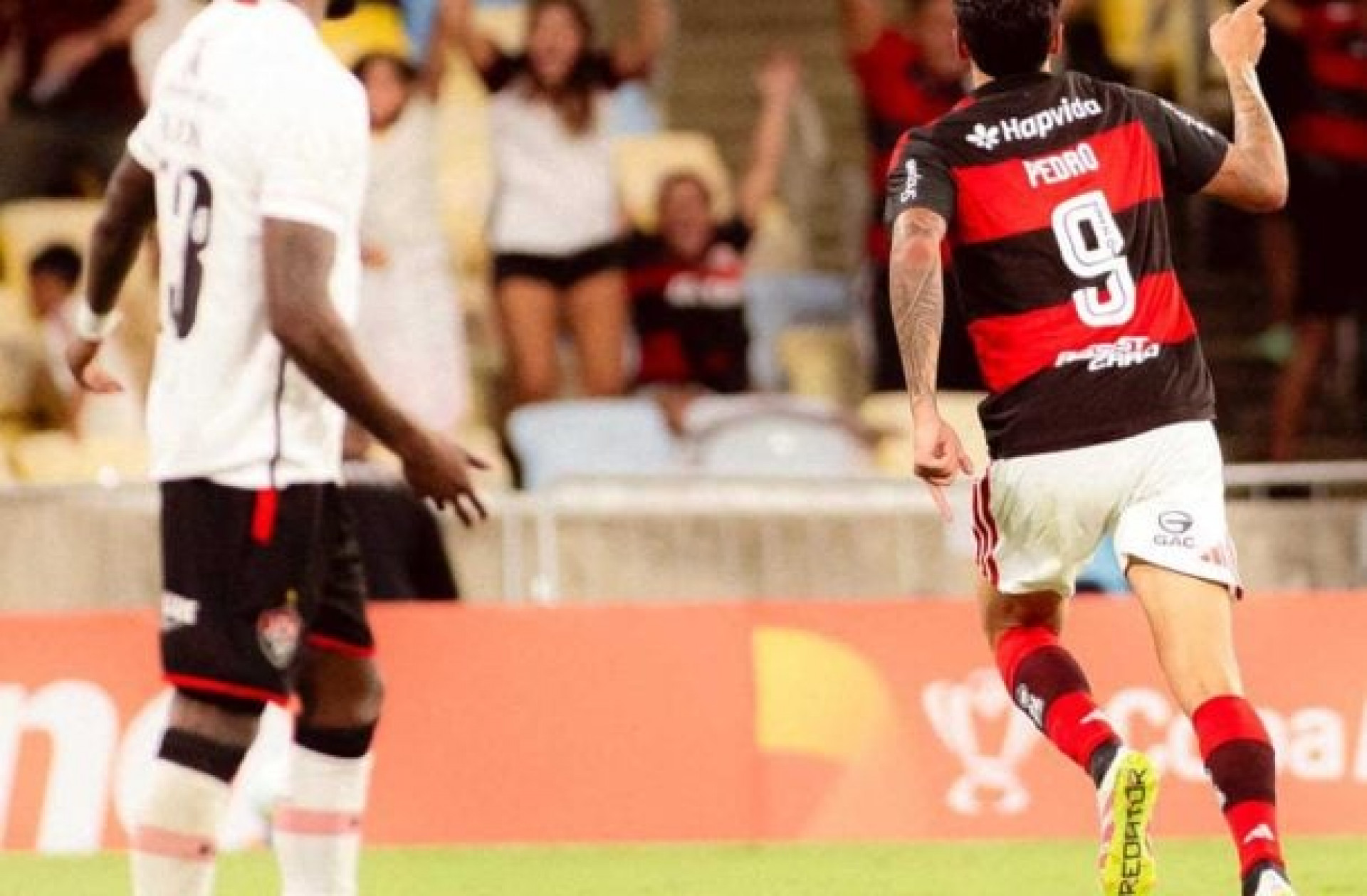 Roberto Assaf: Flamengo vence Vit&oacute;ria no limite