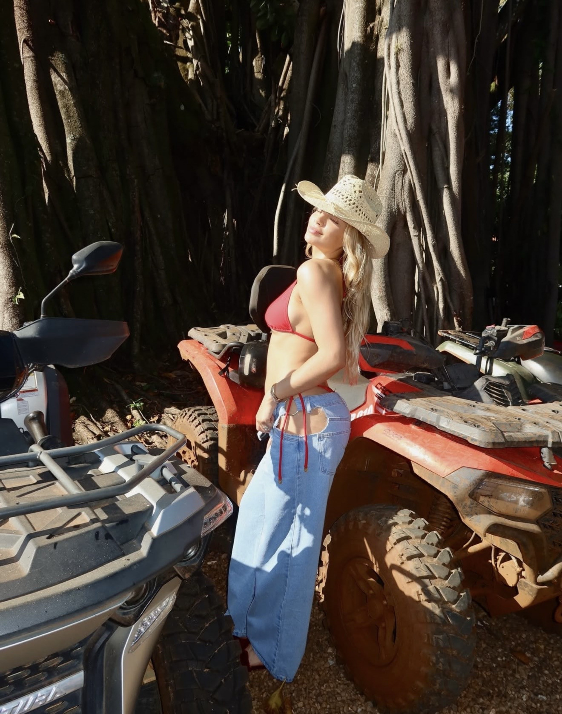 Gabriely Miranda exibe barriguinha - Reprodução/Instagram