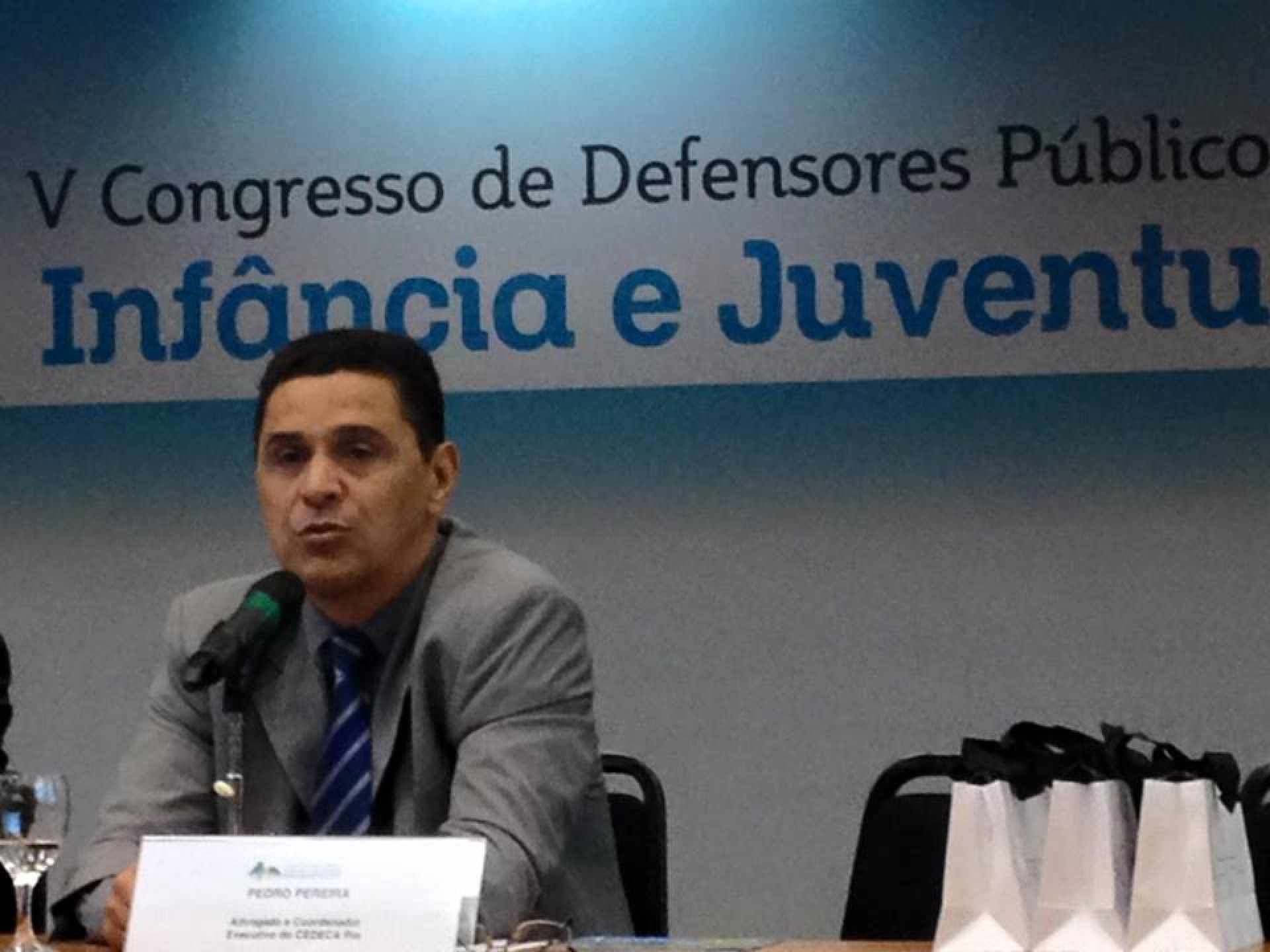 "Quatro entre dez crianças do Brasil vivem na pobreza"