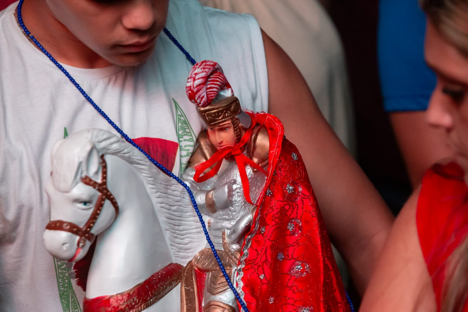 Cariocas lotam igreja de São Jorge em Quintino - Érica Martin/Agência O DIA