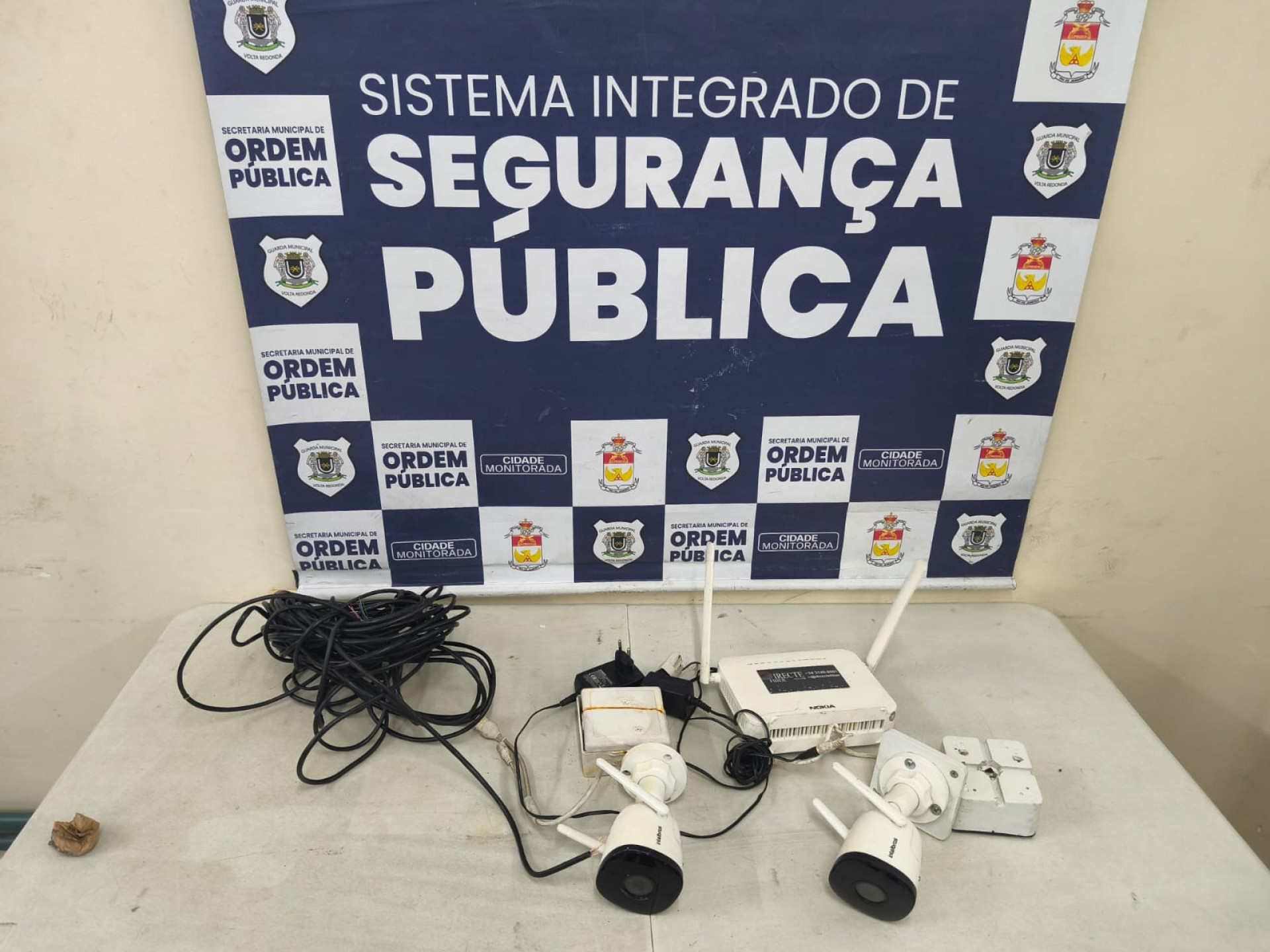 Ordem Pública de Volta Redonda apreende câmeras clandestinas
