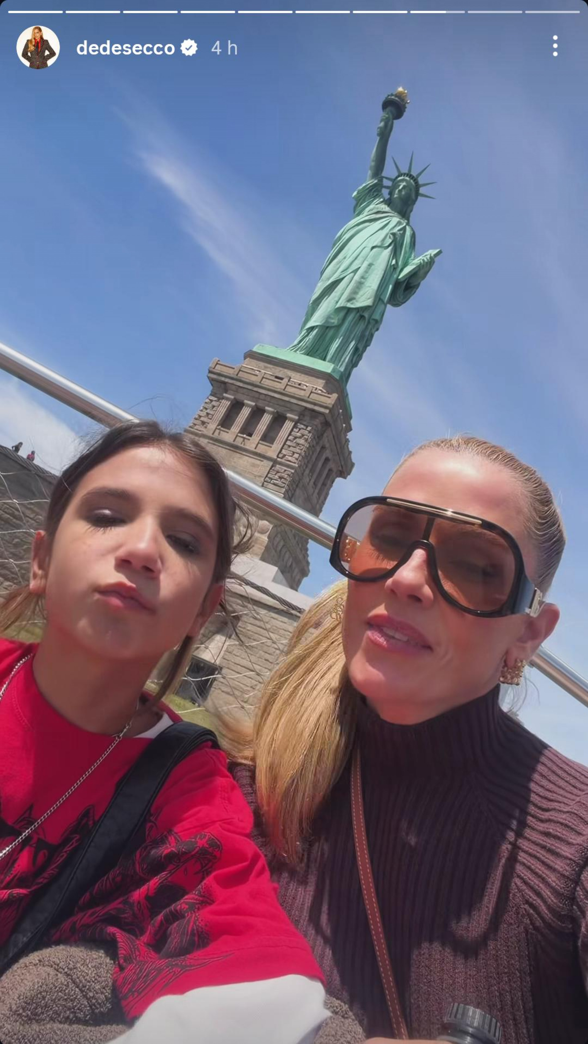 Deborah Secco e a filha, Maria Flor, se divertem em Nova Iorque, nos Estados Unidos - Reprodução de vídeo / Instagram