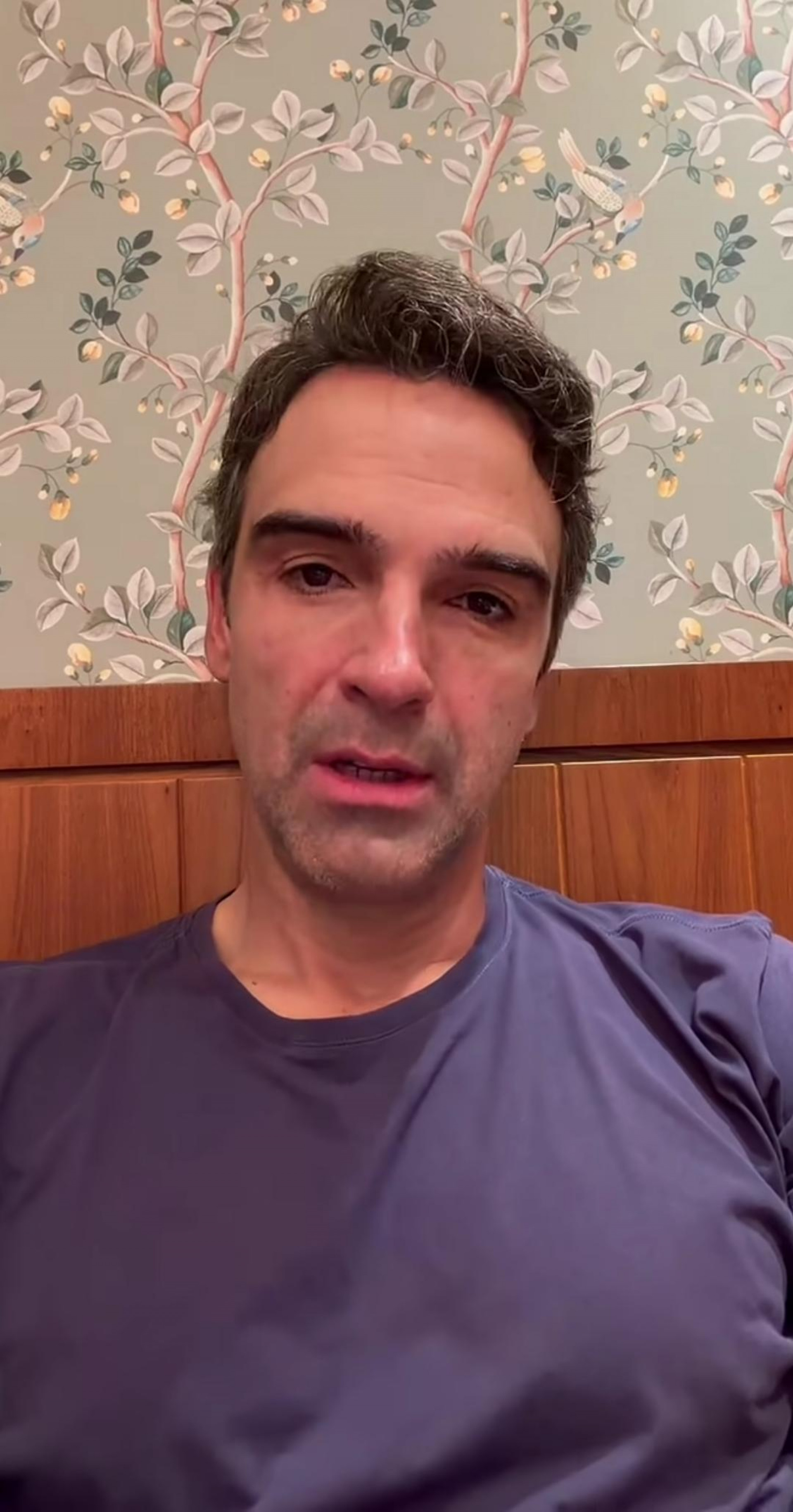 Apresentador Tadeu Schmidt relata 'cansaço' pós 'BBB 26' - Reprodução de vídeo / Instagram