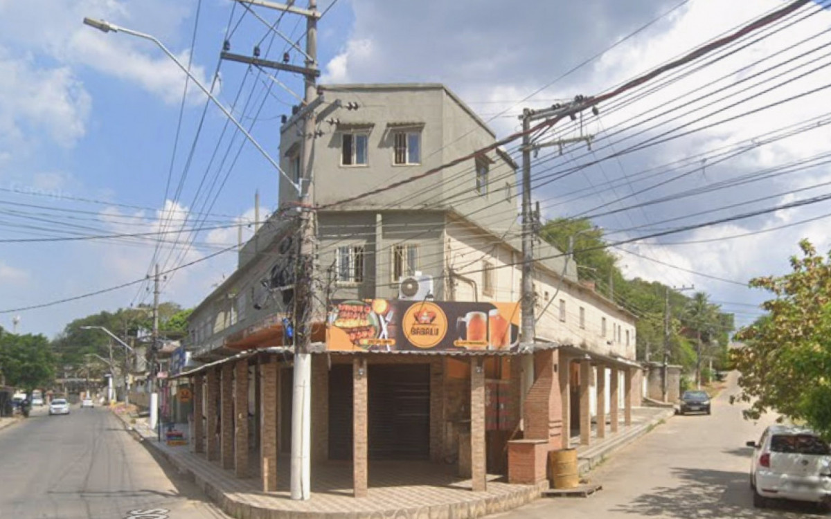 Dono de bar e mais dois são mortos a tiros em Nova Iguaçu