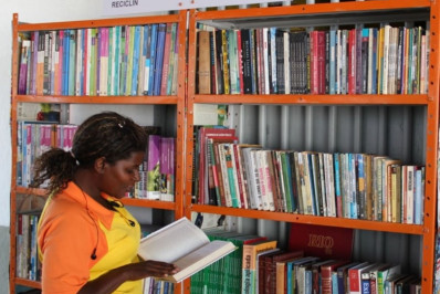 De doações a leitores: CLIN promove circulação de livros na cidade