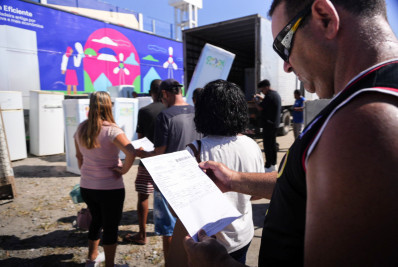 Famílias de Magé vão receber geladeiras eficientes