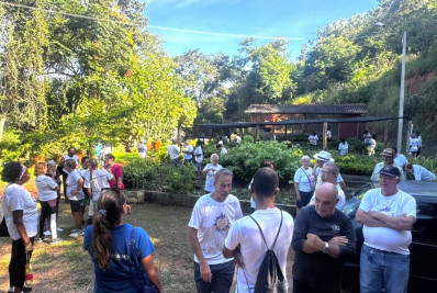 Terceira idade de Macuco vive dia de integração e bem-estar em meio à natureza