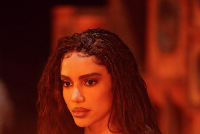 Anitta abre shows de The Weeknd no Brasil e vive transição com novo álbum 'Equilibrivm'