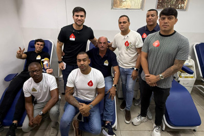 Vereadores de Nova Iguaçu doam sangue no Hospital da Posse
