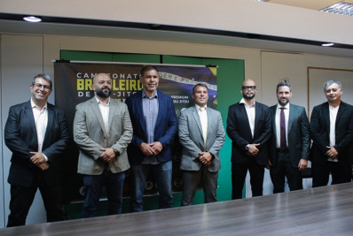 Minotouro participa de debate sobre regulamentação do professor de artes marciais e levanta questões do setor