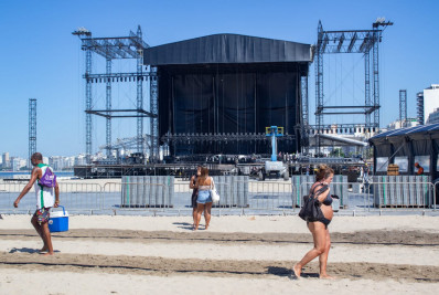 Toneladas de equipamentos para show de Shakira chegam ao Rio