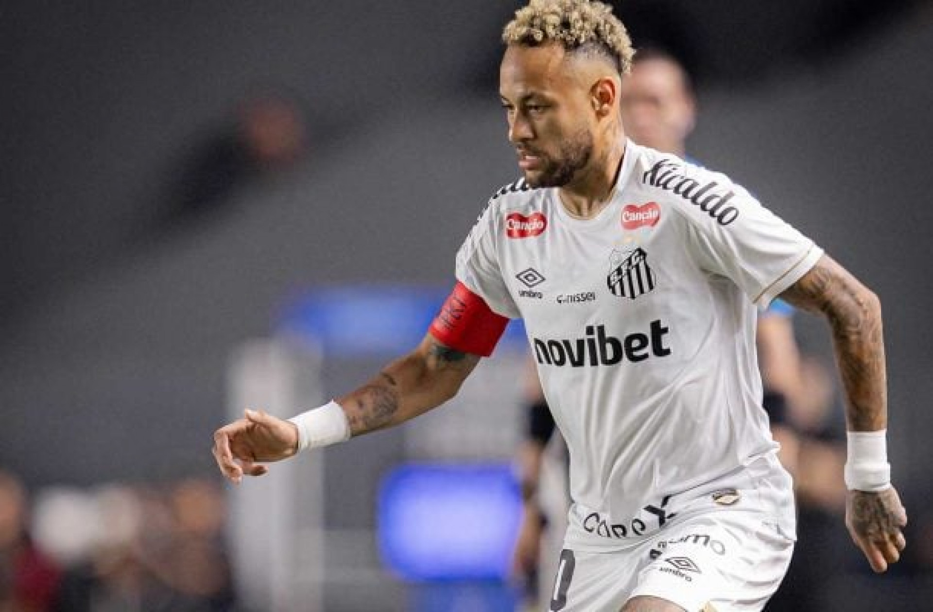 Leitura labial revela Neymar irritado em empate do Santos: “Bando de burro”